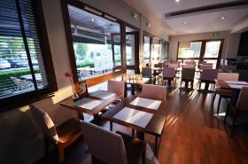 Kyriad Dijon Est Mirande - photo 8