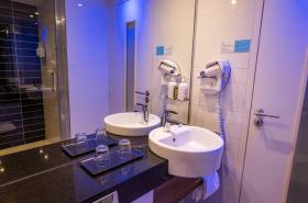 Holiday Inn Express Dijon - photo 6